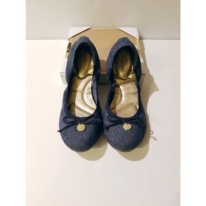 Dexflex Caroline String Ballet Flats in Denim